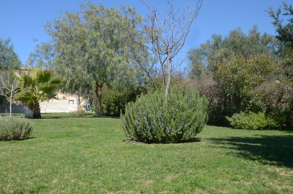 Casina Di Grotta Di Ferro Guest House Santa Croce Camerina Exterior photo